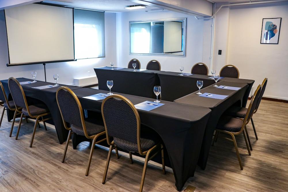 Palladium Business Hotel Montevideo Eksteriør billede