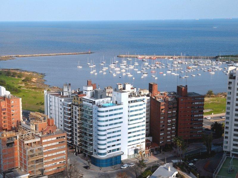 Palladium Business Hotel Montevideo Eksteriør billede