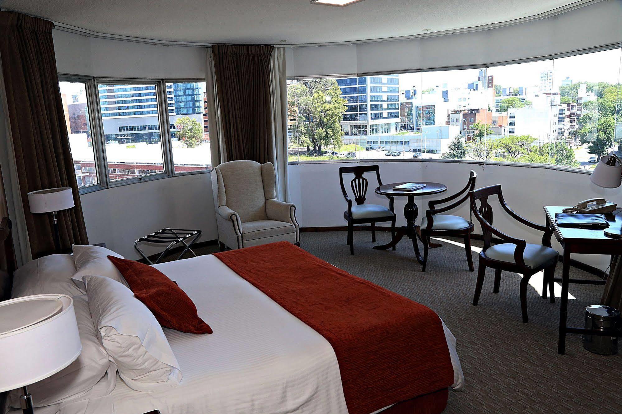 Palladium Business Hotel Montevideo Eksteriør billede